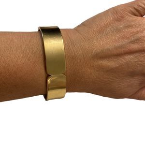 Tag gold bracelet monet veintage modern